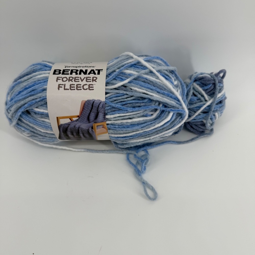 Bernat Forever Fleece Yarn Blue Mix Bulky Weight 5 9.9oz 280g Knitting Crochet‎